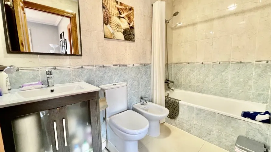 Penthouse de 2 chambres à Torrevieja, Espagne No. 2204 № 3