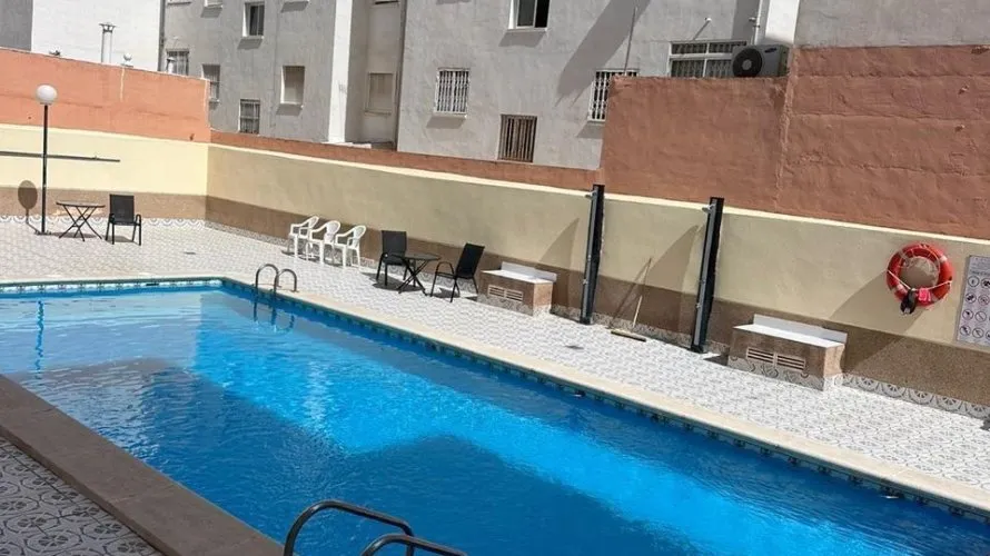 Apartment de 2 chambres à Torrevieja, Espagne No. 2315 № 3
