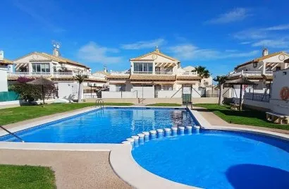 Penthouse de 2 chambres à La Florida, Espagne No. 2026