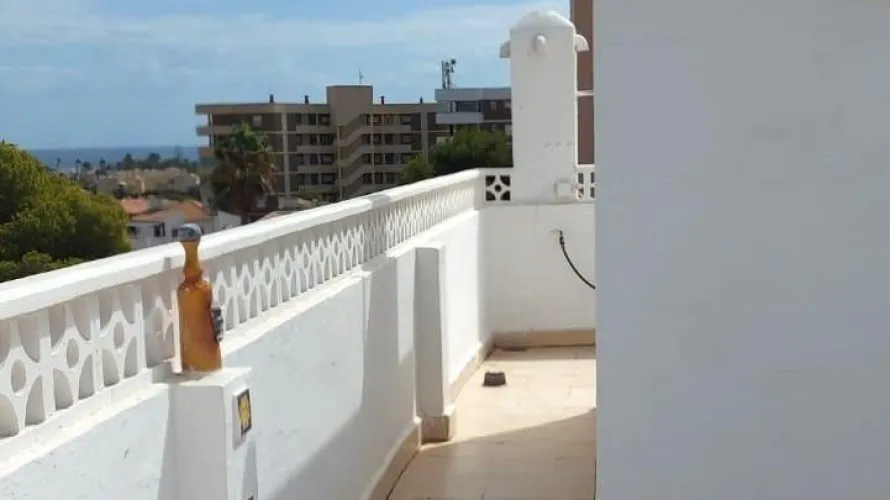 Penthouse de 3 chambres à La Zenia, Espagne No. 2172 № 1