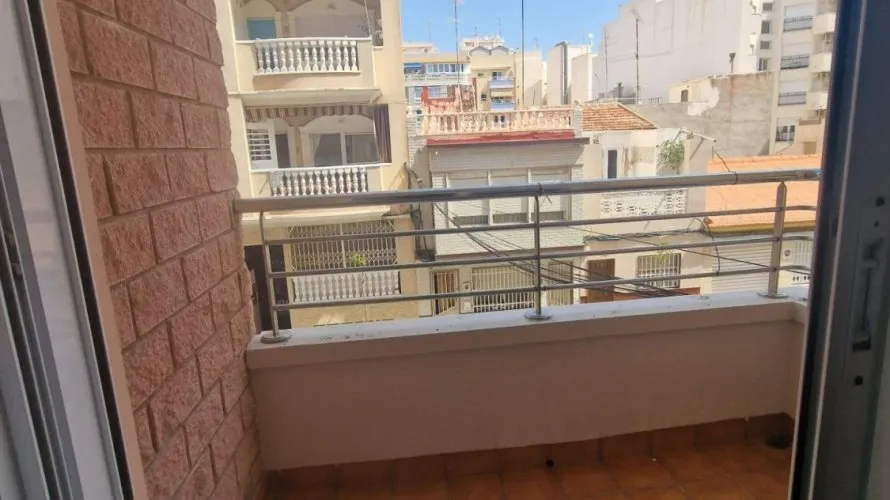 Apartment de 2 chambres à Torrevieja, Espagne No. 2208 № 1