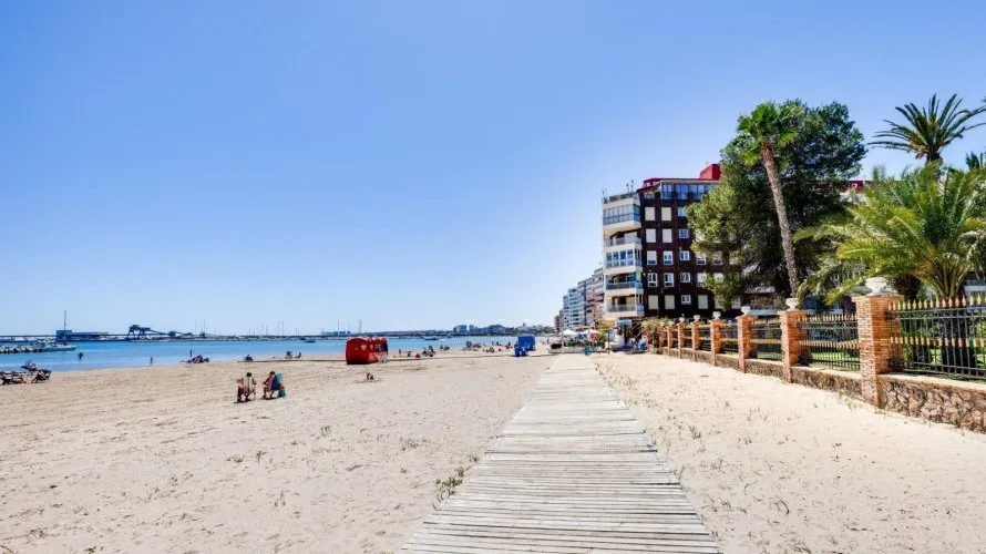 Apartment de 30m² à Torrevieja, Espagne No. 2378 № 1
