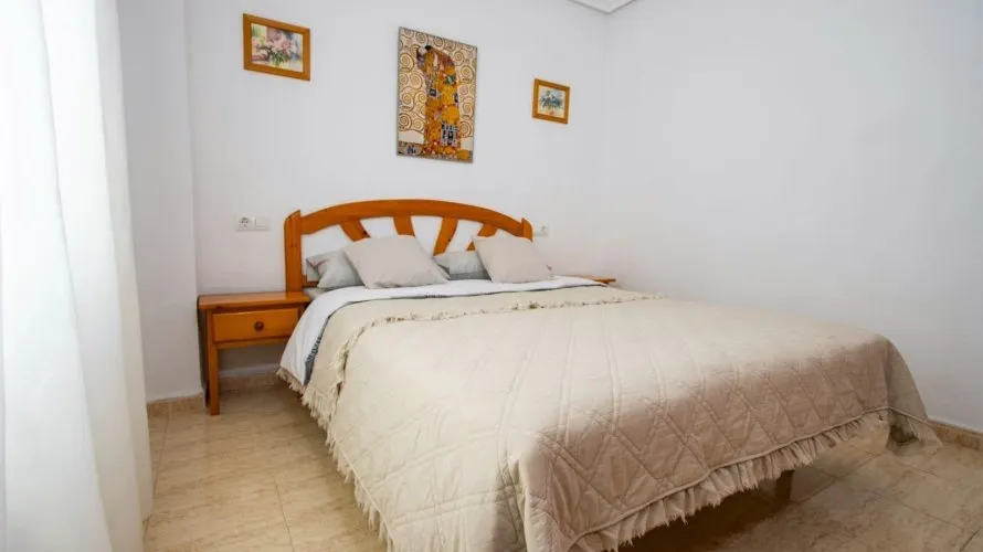 Apartment de 1 chambre à Torrevieja, Espagne No. 2377 № 8