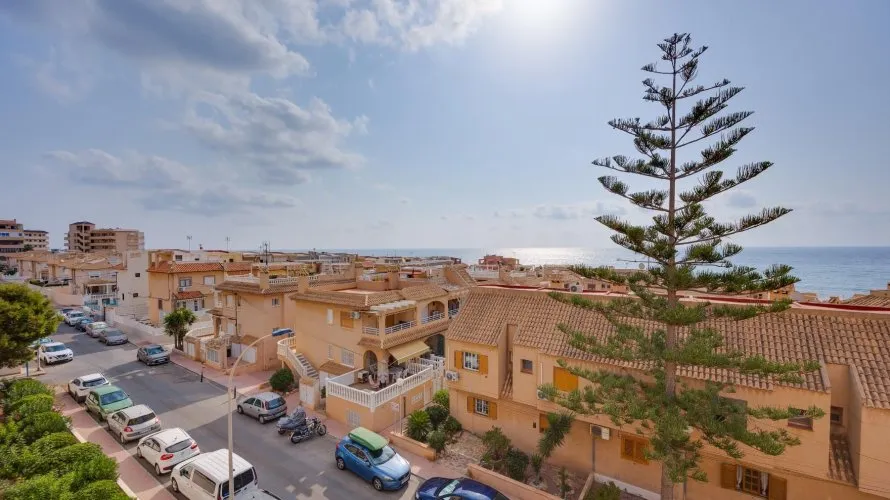 Apartment de 70m² à Torrevieja, Espagne No. 2427 № 2