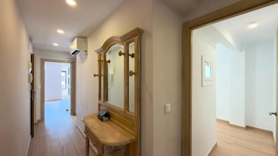 Apartment de 2 chambres à Villajoyosa, Espagne No. 2518 № 1