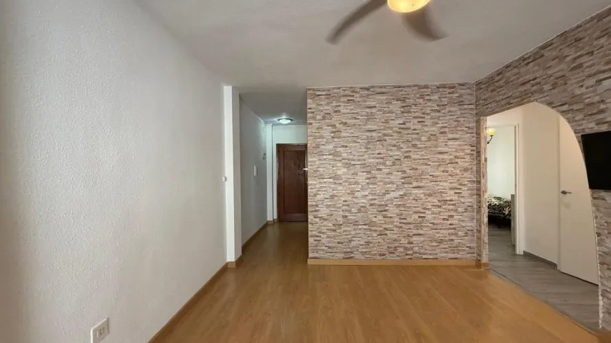 Apartment de 2 chambres à Torrevieja, Espagne No. 2476 № 1