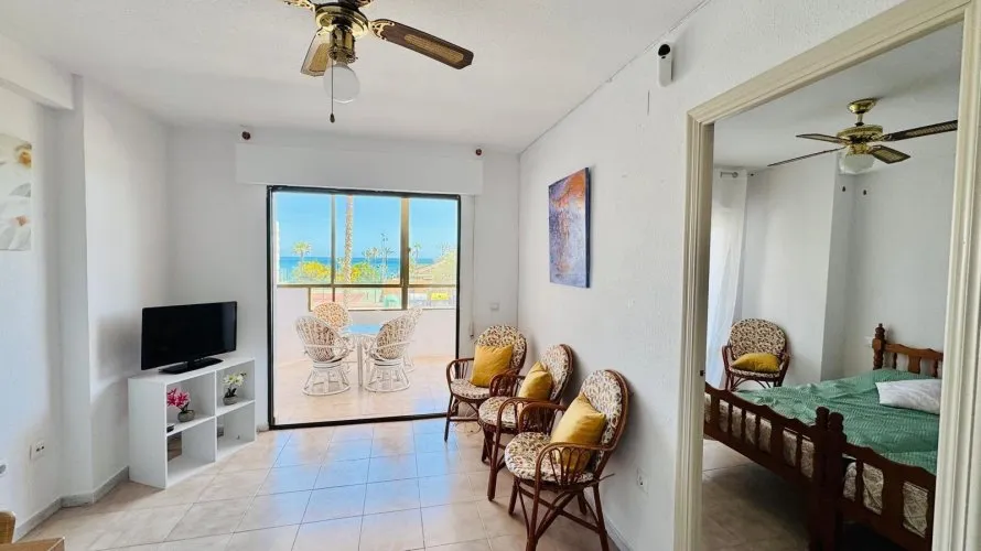 Apartment de 80m² à Torrevieja, Espagne No. 2492 № 1