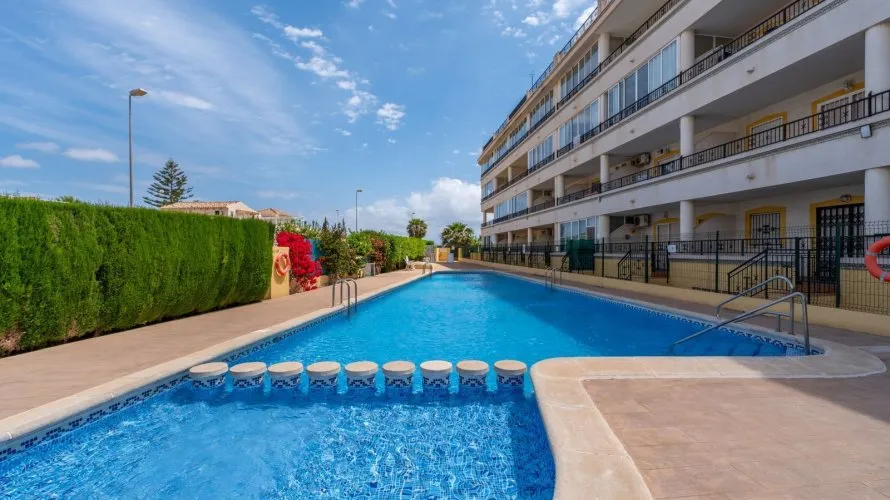 Apartment de 69m² à Torrevieja, Espagne No. 2431 № 2