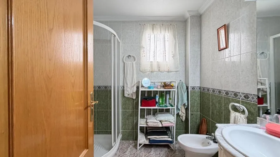 Apartment de 2 chambres à Torrevieja, Espagne No. 2490 № 5
