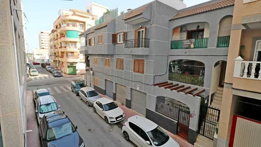 Apartment de 2 chambres à Torrevieja, Espagne No. 2523 № 3