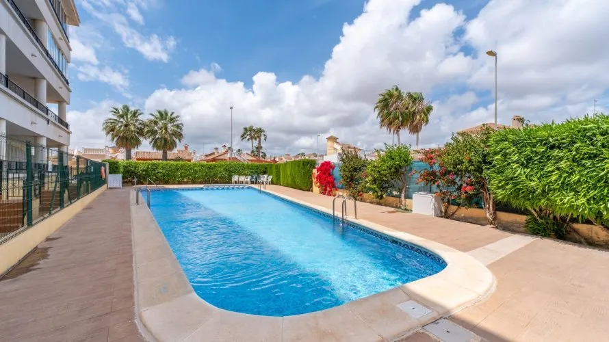Apartment de 69m² à Torrevieja, Espagne No. 2431