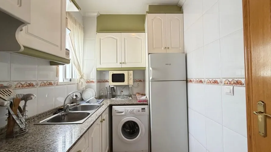 Apartment de 2 chambres à Torrevieja, Espagne No. 2490 № 12