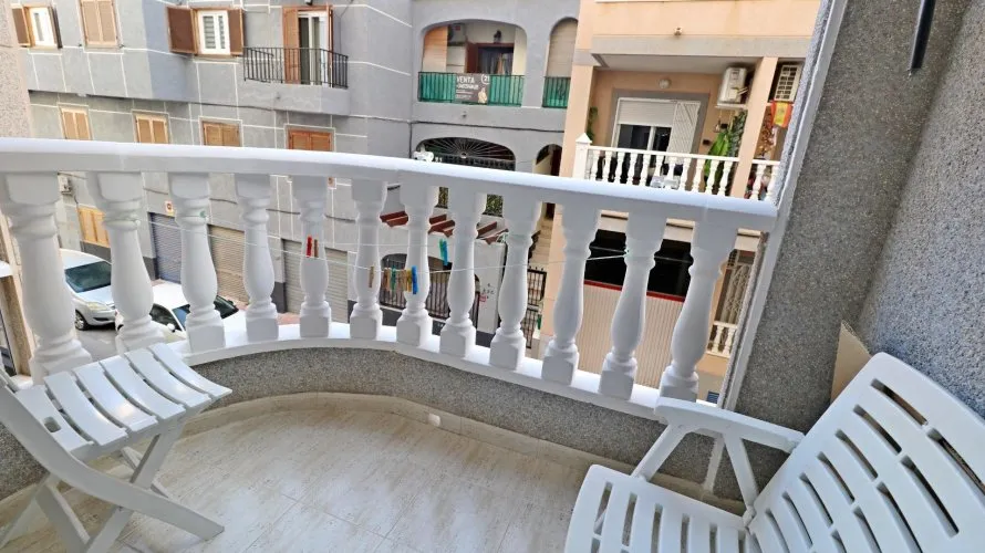 Apartment de 2 chambres à Torrevieja, Espagne No. 2523