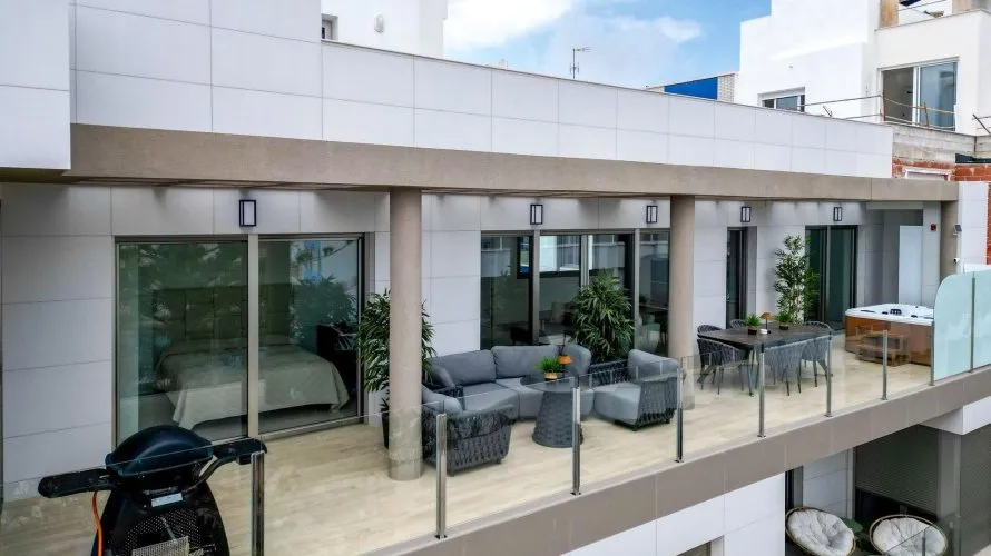 Apartment de 129m² à Torrevieja, Espagne No. 2434