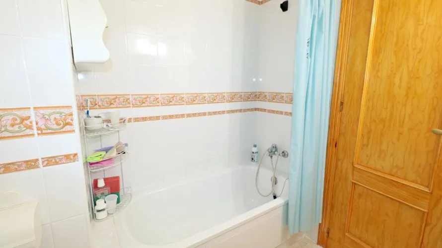 Apartment de 2 chambres à Torrevieja, Espagne No. 2523 № 15