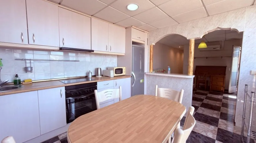 Apartment de 2 chambres à Alicante, Espagne No. 2491 № 3