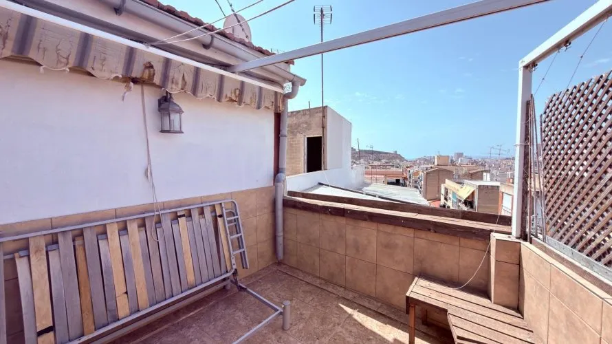 Apartment de 2 chambres à Alicante, Espagne No. 2491