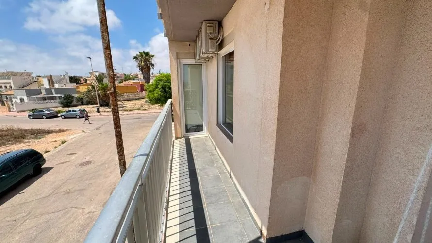 Apartment de 2 chambres à Torrevieja, Espagne No. 2470 № 13
