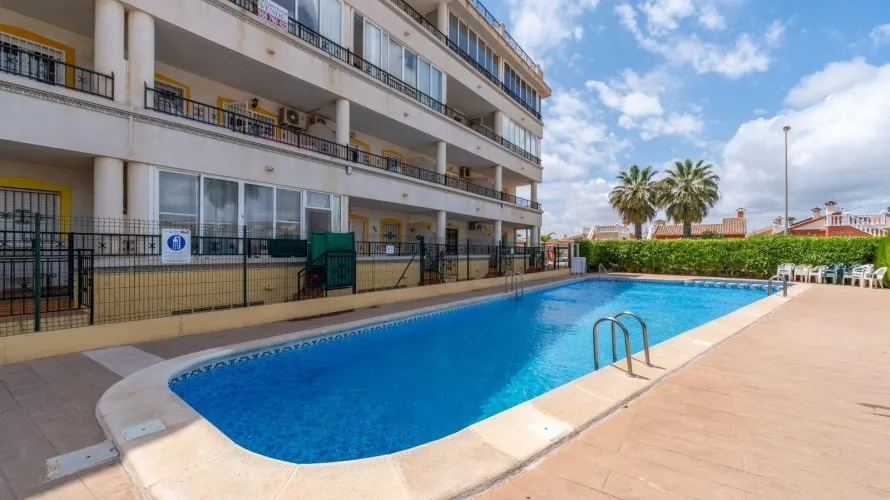 Apartment de 69m² à Torrevieja, Espagne No. 2431 № 1