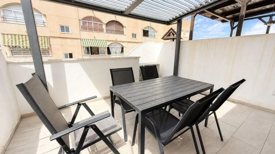 Penthouse de 2 chambres à Torrevieja, Espagne No. 2556 № 26