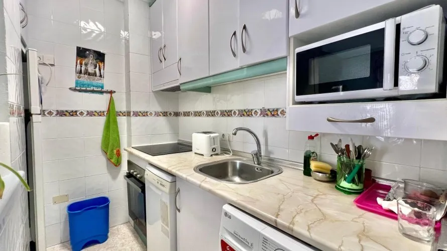 Apartment de 1 chambre à Torrevieja, Espagne No. 2632 № 8