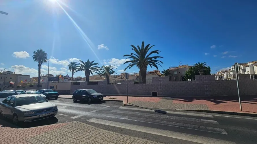 Apartment de 3 chambres à Torrevieja, Espagne No. 2576 № 1