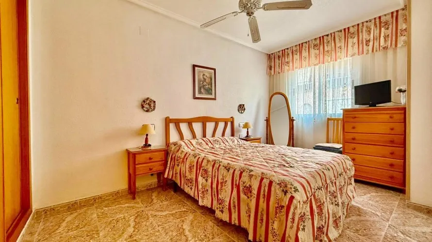 Apartment de 2 chambres à Torrevieja, Espagne No. 2532 № 2