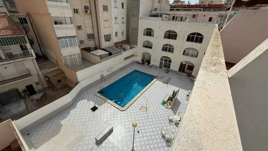 Penthouse de 2 chambres à Torrevieja, Espagne No. 2556 № 27