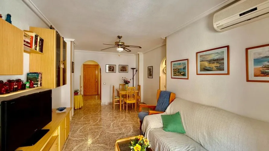 Apartment de 2 chambres à Torrevieja, Espagne No. 2532 № 25