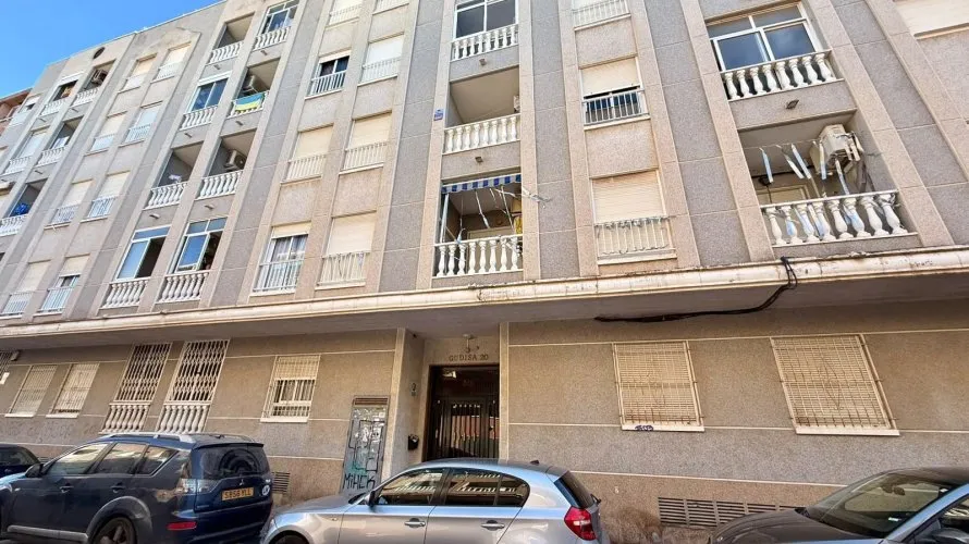 Apartment de 2 chambres à Torrevieja, Espagne No. 2627 № 1