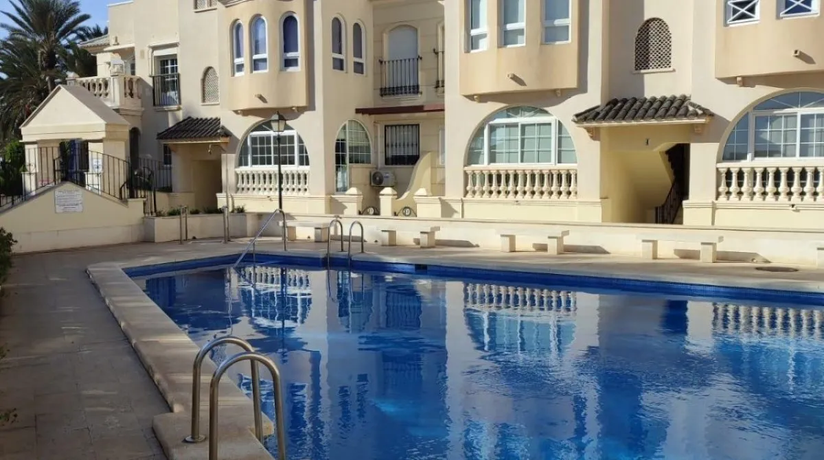 Apartment de 2 chambres à Torrevieja, Espagne No. 2626