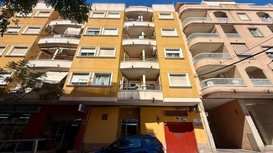 Apartment de 1 chambre à Torrevieja, Espagne No. 2691