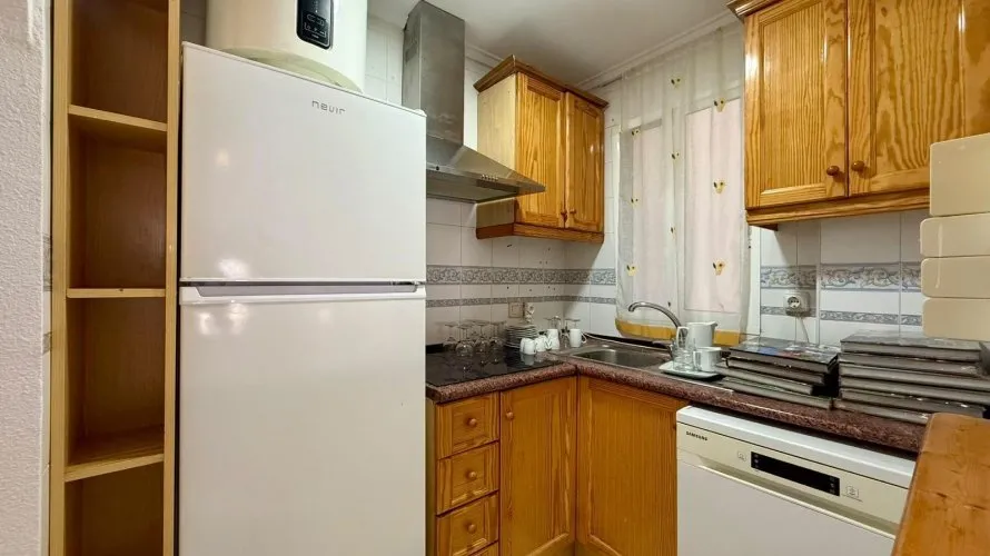 Apartment de 2 chambres à Torrevieja, Espagne No. 2627 № 7