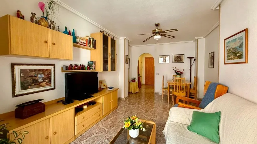 Apartment de 2 chambres à Torrevieja, Espagne No. 2532 № 22