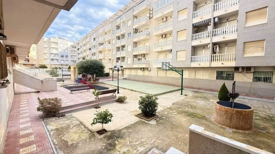 Apartment de 1 chambre à Torrevieja, Espagne No. 2565 № 3