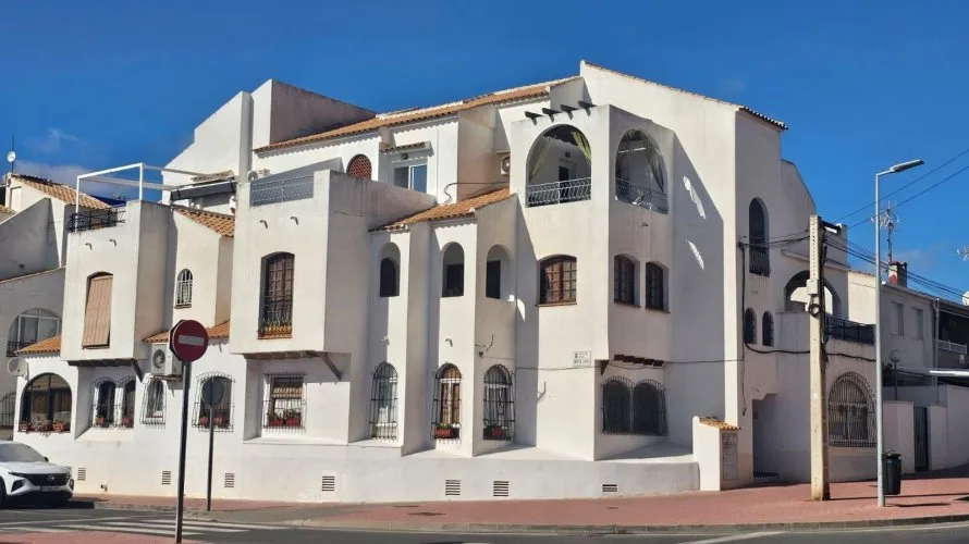 Apartment de 3 chambres à Torrevieja, Espagne No. 2576 № 2