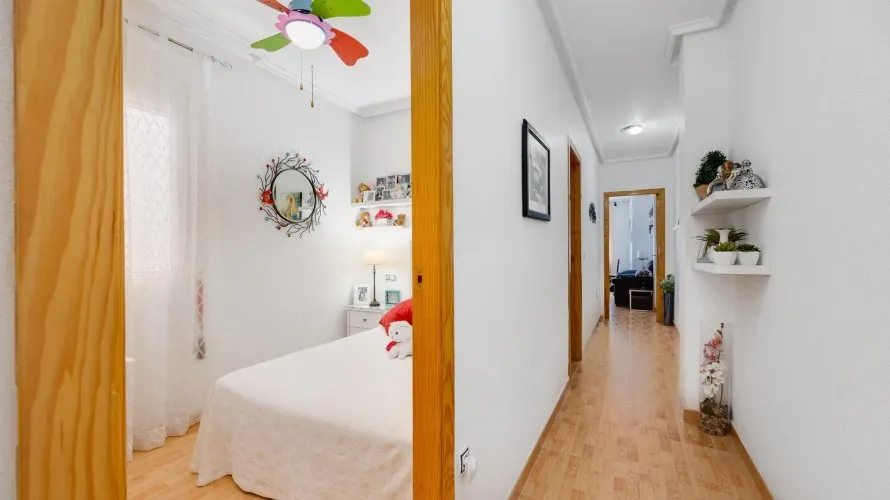 Apartment de 80m² à Torrevieja, Espagne No. 2563 № 17