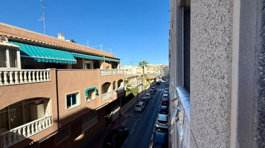 Apartment de 2 chambres à Torrevieja, Espagne No. 2627 № 11