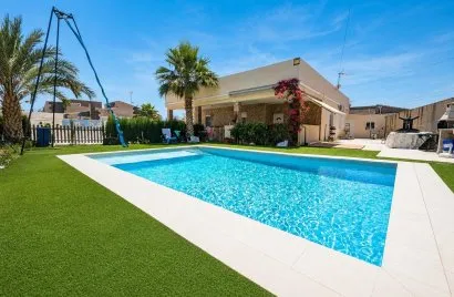 Apartment de 3 chambres à Torrevieja, Espagne No. 2577