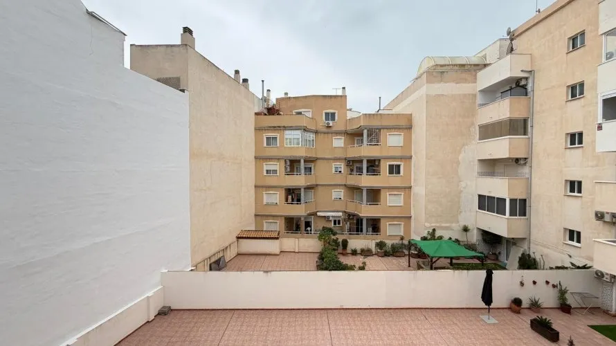 Apartment de 2 chambres à Torrevieja, Espagne No. 2628 № 5