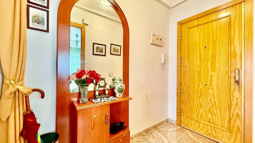 Apartment de 2 chambres à Torrevieja, Espagne No. 2532 № 13