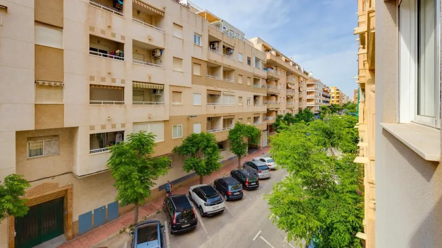 Apartment de 80m² à Torrevieja, Espagne No. 2563