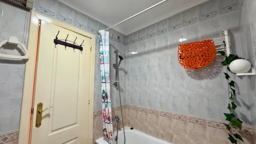 Apartment de 2 chambres à Torrevieja, Espagne No. 2553 № 7
