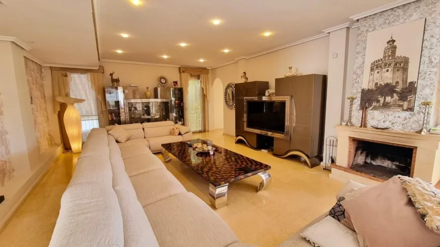 Apartment de 670m² à Torrevieja, Espagne No. 2557 № 23