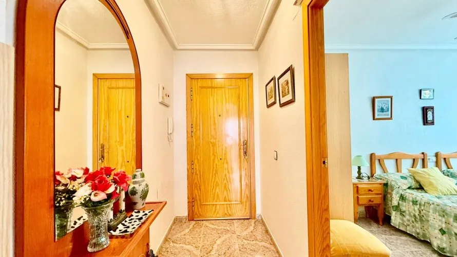 Apartment de 2 chambres à Torrevieja, Espagne No. 2532 № 14