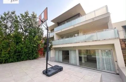 Apartment de 4 chambres à Chiva, Espagne No. 2585