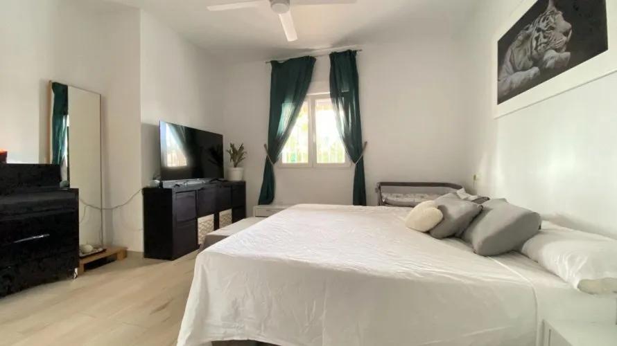 Apartment de 3 chambres à Torrevieja, Espagne No. 2577 № 14