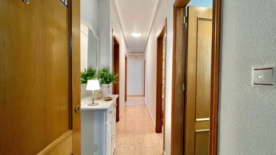 Apartment de 2 chambres à Torrevieja, Espagne No. 2742 № 25