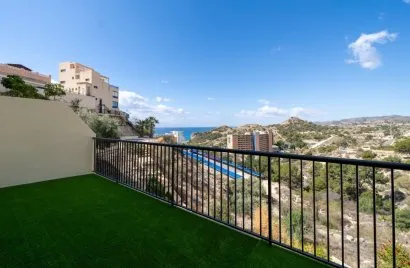 Penthouse de 4 chambres à Villajoyosa, Espagne No. 2758