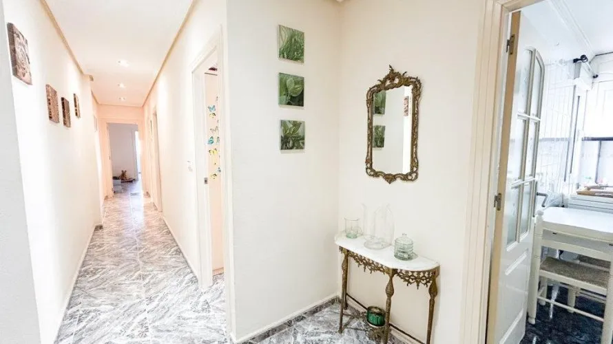 Penthouse de 1 chambre à Torrevieja, Espagne No. 2749 № 1